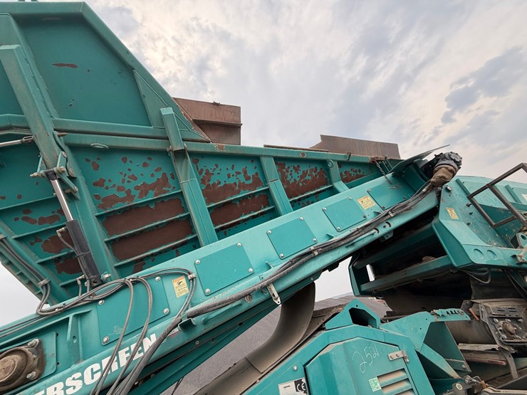 2015-powerscreen-warrior-2100-image-33