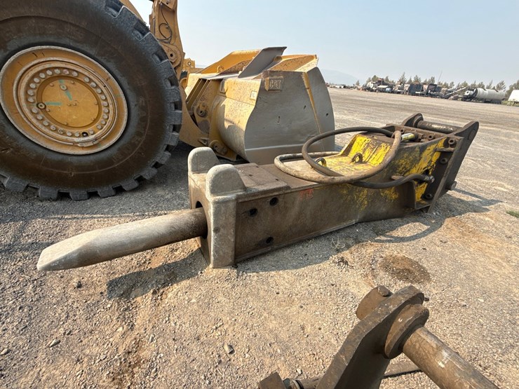 #2508-•-2015-atlas-copco-hb-4700-hydraulic-breaker-image-2