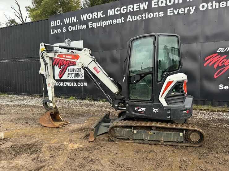 2023-bobcat-e35i-image-3
