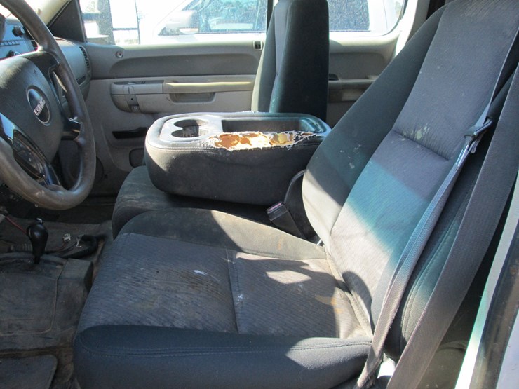 2013-gmc-2500hd-image-26