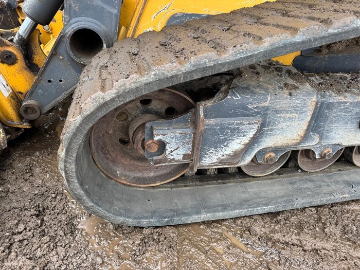2019-deere-333g-image-14