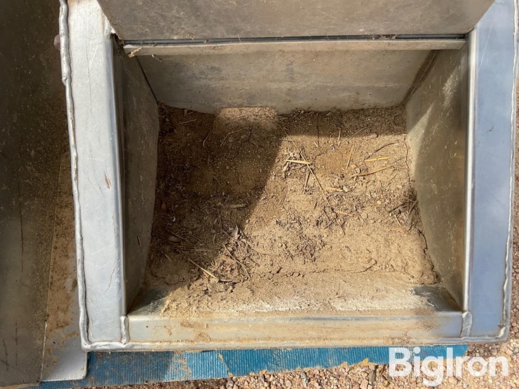 hog-water-troughs-image-9