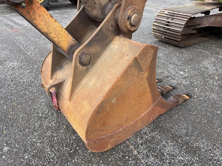 deere-225d-lc-image-18