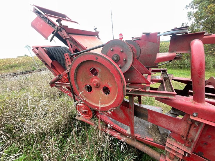 new-holland-273-image-11