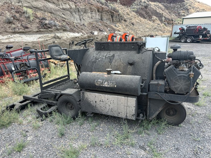 #2523-•-hot-mix-seal-coat-scm300r-hot-tar-wagon-image-5