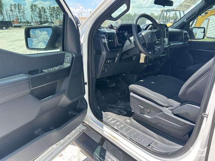 2022-ford-f150-image-12