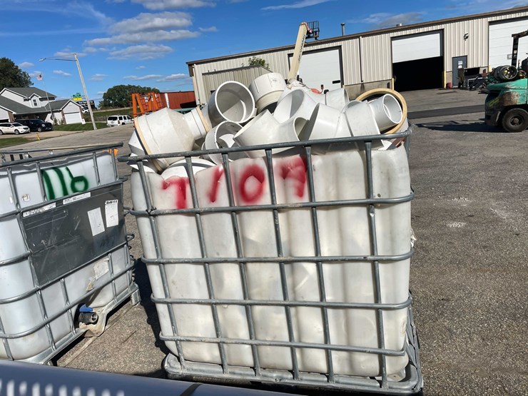 #4021-•-ibc-of-plastic-pipe-fittings-(09)-image-3