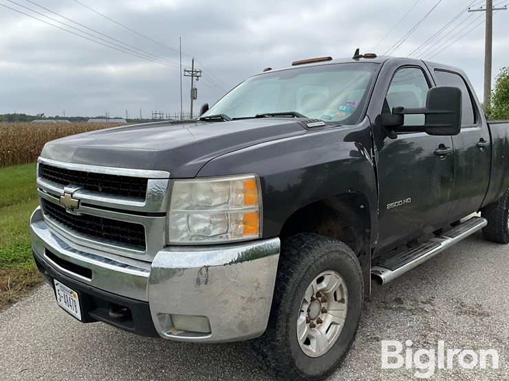 2010-chevrolet-silverado-2500hd-image-9
