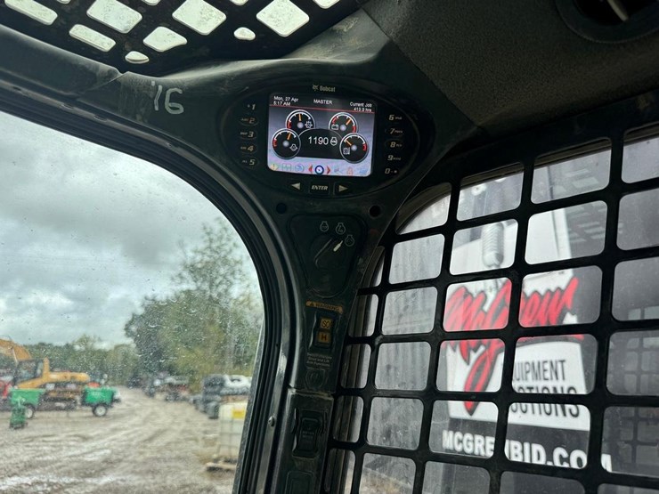 2016-bobcat-t650-image-25