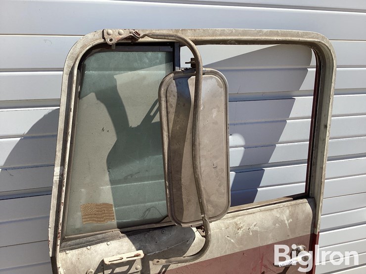 kenworth-top-handle-driver-side-door-image-18