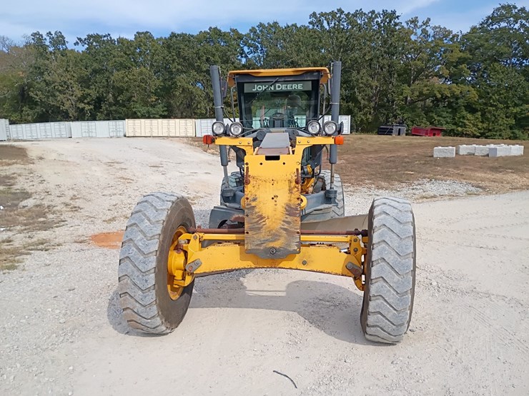 2008-deere-670d-image-19