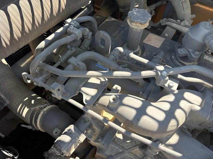 2012-deere-470g-lc-image-68