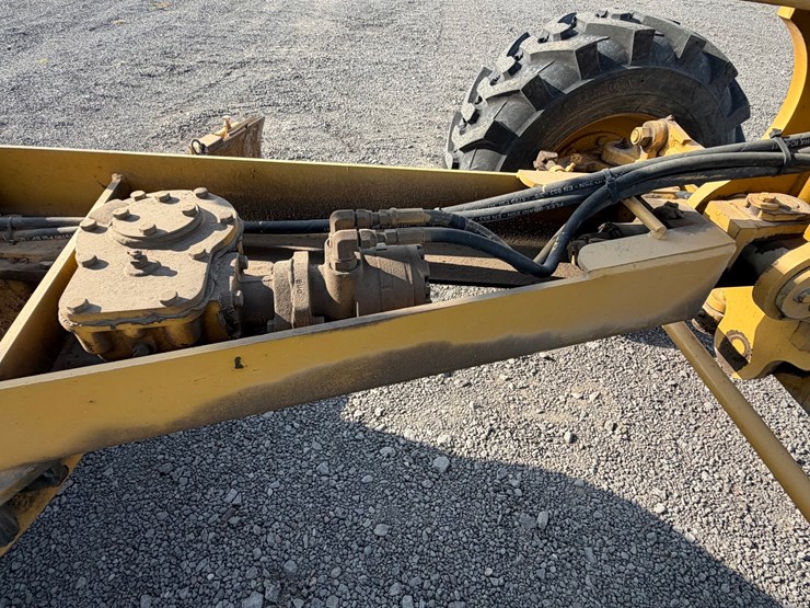 2000-new-holland-rg80-image-17