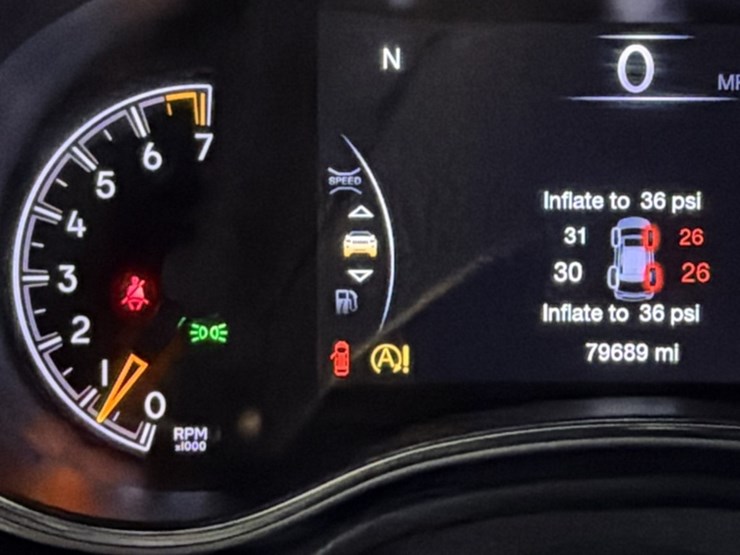 2019-jeep-cherokee-image-19