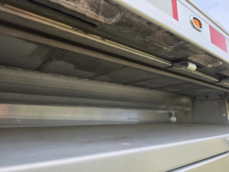 2023-fontaine-flat-bed-trailer-image-38