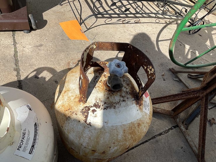 #4088-•-propane-tanks-(03)-image-5