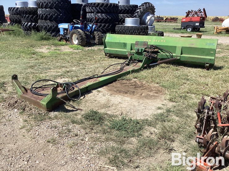 john-deere-12-image-5