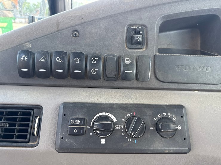 2020-volvo-a45g-image-53