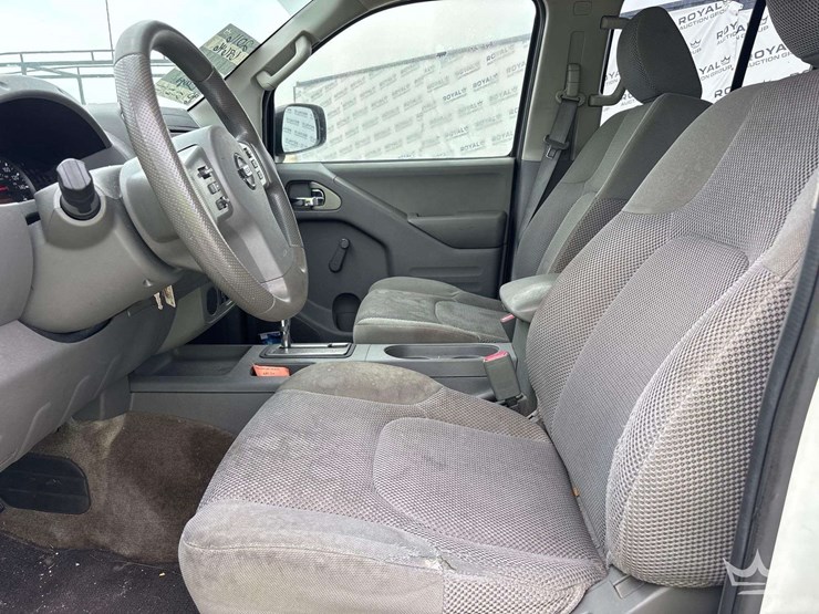 2016-nissan-frontier-image-12