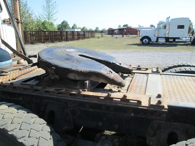1995-ford-ft900-image-8