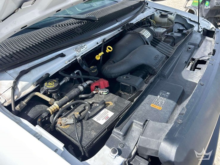 2019-ford-e350-image-9