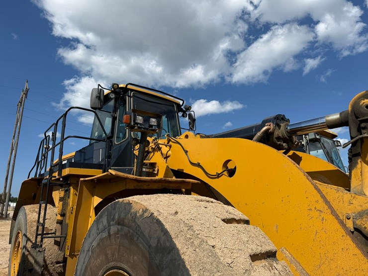 2017-caterpillar-988k-image-105