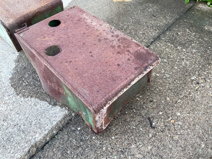 #4029-•-john-deere-sheet-metal-pieces-(04)-image-11