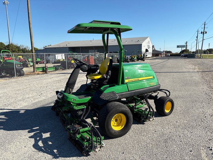 john-deere-7700a-image-1