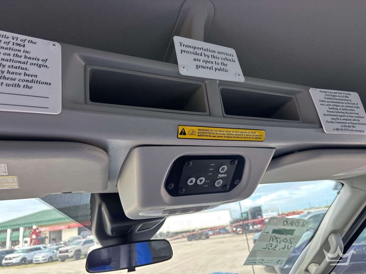2020-ford-transit-image-18