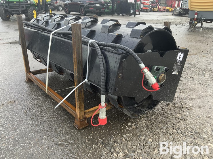 2026-massey-ferguson-730-image-14