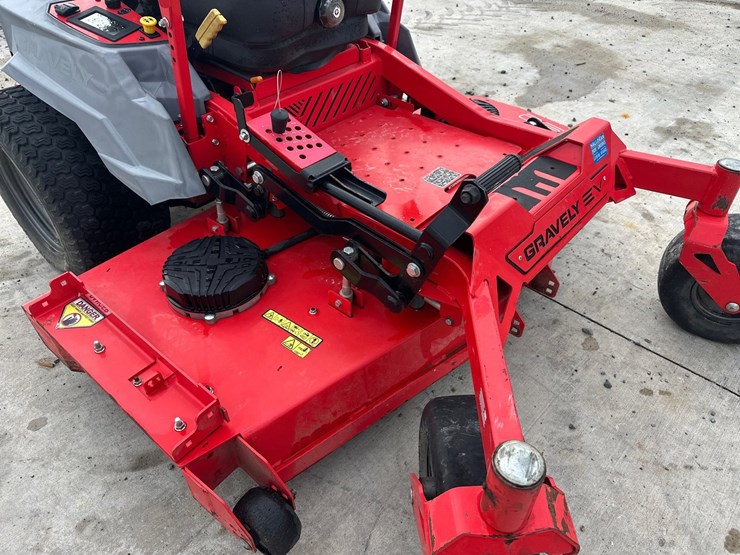 gravely-proturn-60-image-10
