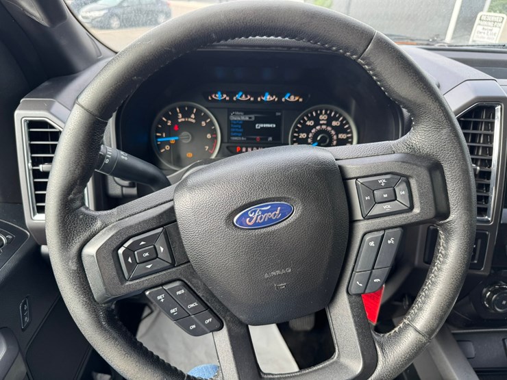 2015-ford-f150-xlt-image-36