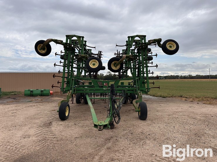john-deere-2200-image-2