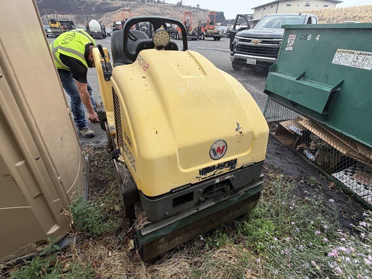 2016-wacker-neuson-rd12a-image-2