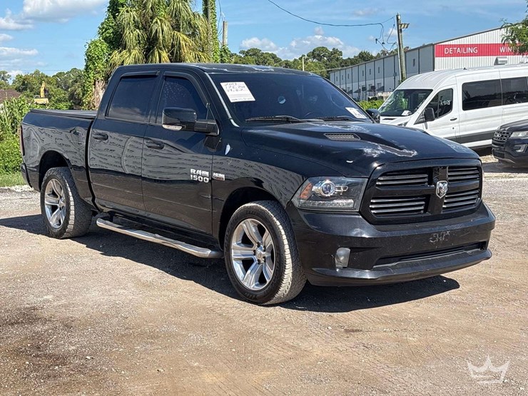 2013-dodge-1500-image-2