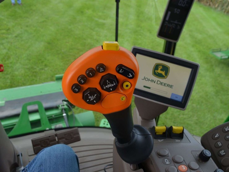 2012-john-deere-s550-image-89