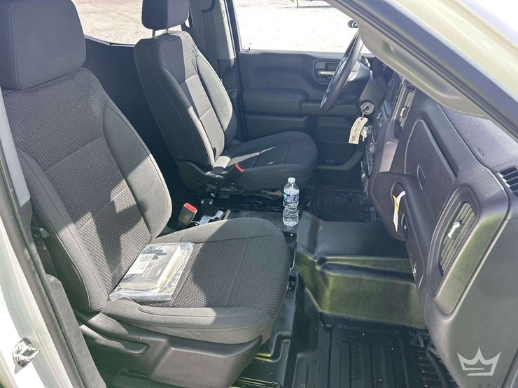 2022-chevrolet-silverado-1500-image-25