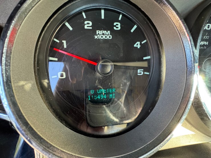2008-chevrolet-3500hd-image-46