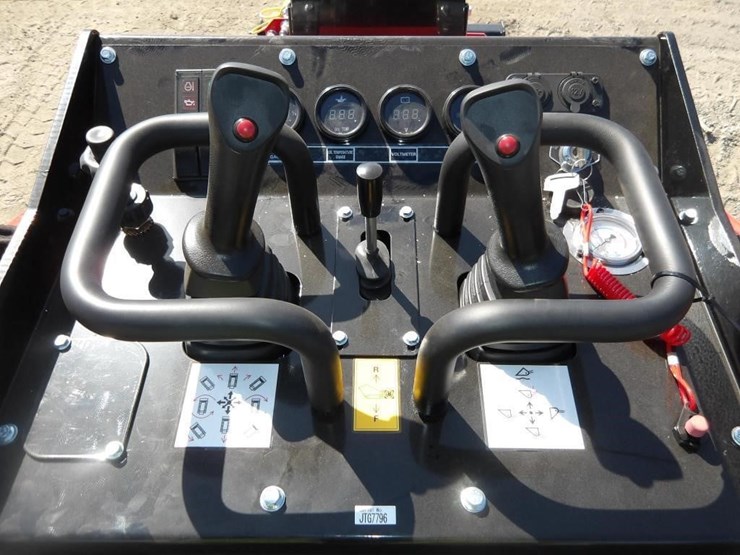 2026-sdlool-sl-v1000-skid-steer-loader-image-13