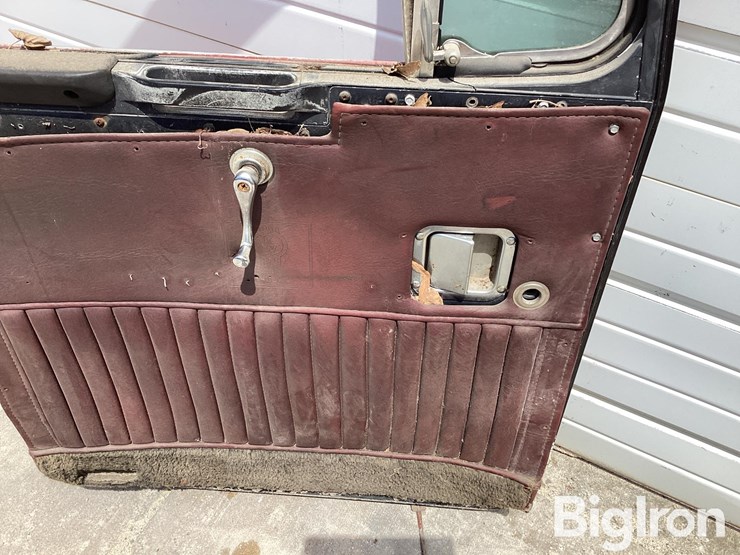 1984-kenworth-driver-side-bottom-latch-handle-door-image-12