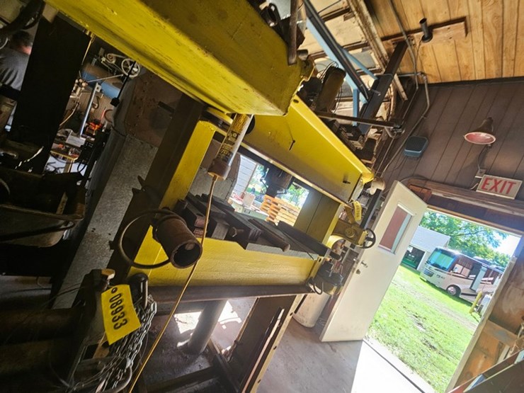 #8706-•-hydraulic-shop-press-image-10