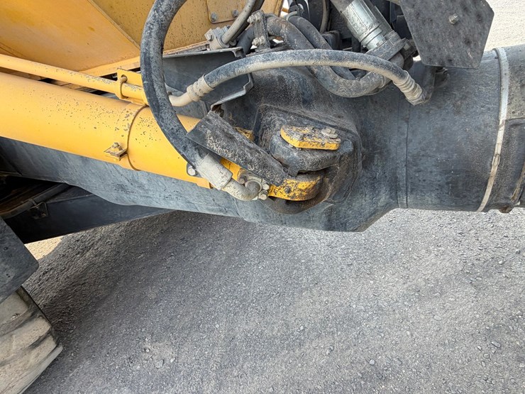 2018-komatsu-hm400-5-image-34