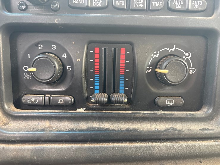 2003-chevrolet-2500-image-49
