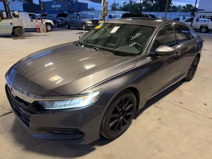 2018-honda-accord-sdn-image-4
