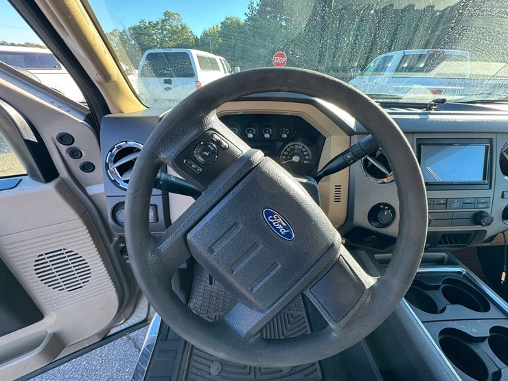 2012-ford-f350-image-40