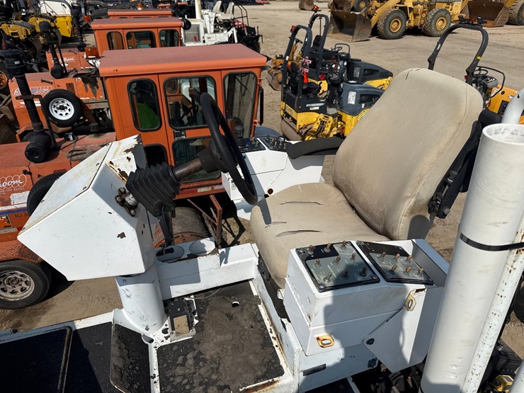 2014-roadtec-rp190e-image-104