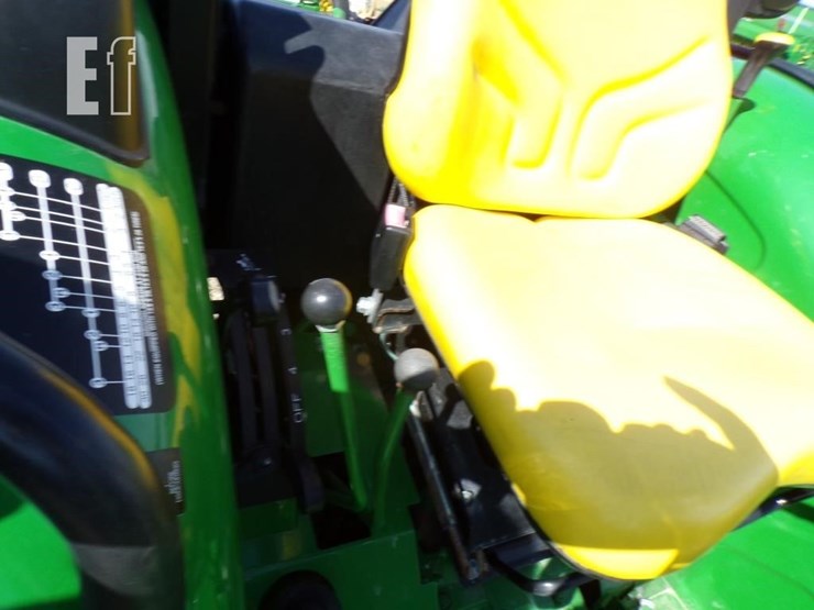 2016-john-deere-5055e-image-8