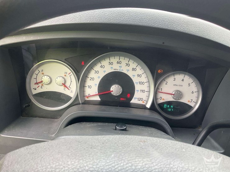 2005-dodge-dakota-image-15