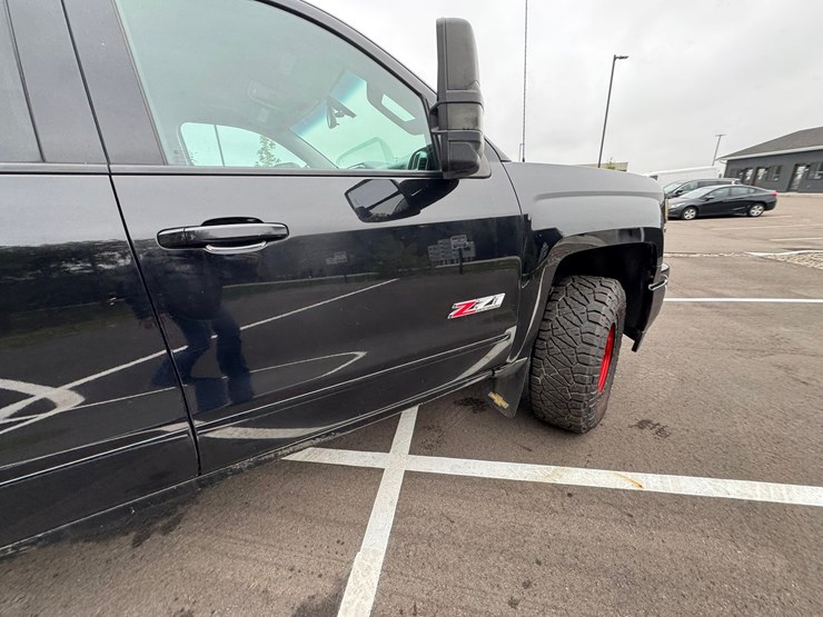 2015-chevrolet-silverado-1500-z71-image-22