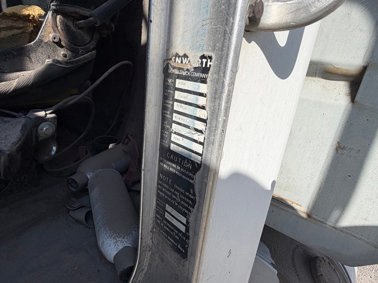 #2532-•-kenworth-w928-tandem-axle-dump-truck-image-57